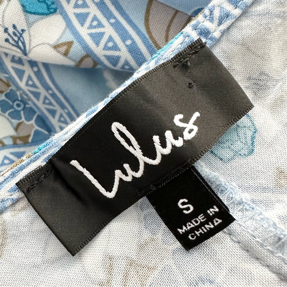 Lulus Dominica Floral Print Short Sleeve Romper Blue Size S - Picture 9 of 10